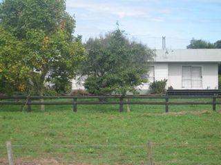 81 Central Road North